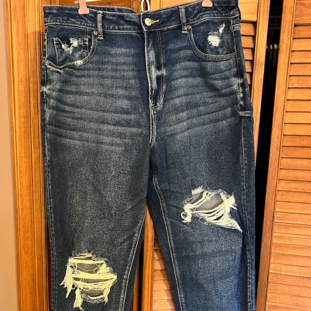 American Eagle Mom Straight Jean, size 18R